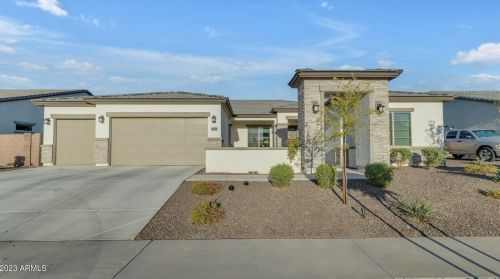 8513 22 Dr, Phoenix AZ 85041-7712 exterior