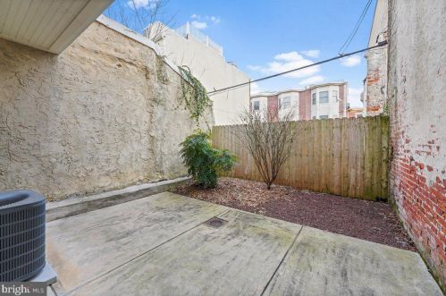 1023 19 St, Philadelphia PA 19146-2938 exterior