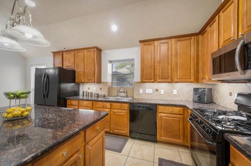 18515 Kyack Ct, Humble TX 77346-2885 exterior