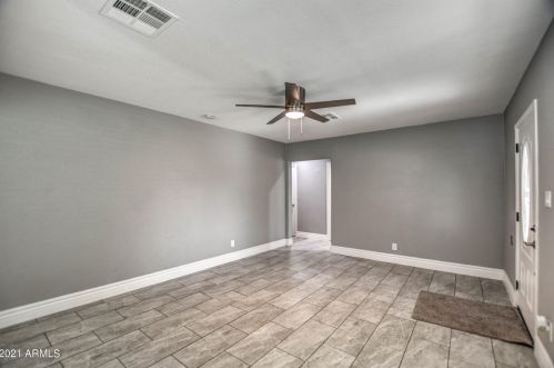 1512 Cypress St, Phoenix AZ 85009-2808 exterior