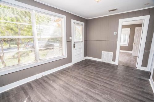 8112 Alaska St, Tampa FL  33604-3244 exterior