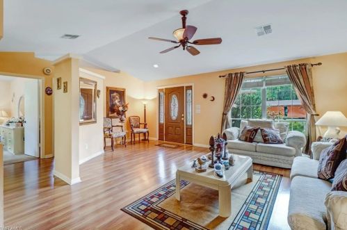 3230 27 Ave, Naples FL 34117-7141 exterior