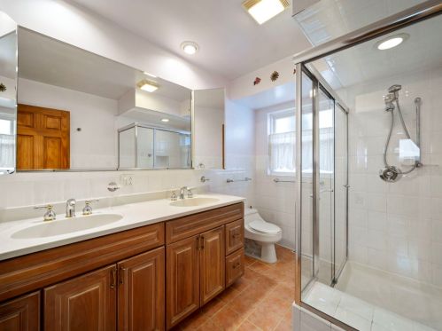 7619 Argyle St, Chicago IL 60640-3307 exterior