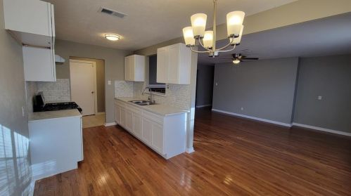 437 Forsythe Dr, Dallas TX 75217-6200 exterior