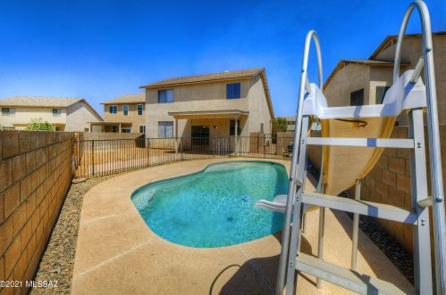 8822 Lions Spring Pl, Tucson AZ  85747-5658 exterior