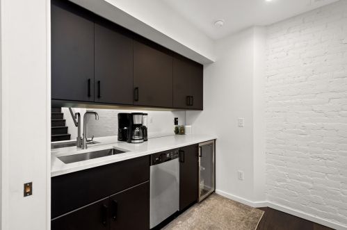 4724 Hatfield St, Pittsburgh PA  15201-2921 exterior