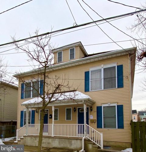 271 Ashmore Ave, Trenton, NJ 08611-1139