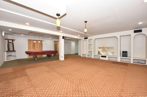 2102 Walnut St, Milwaukee WI 53205-1422 exterior