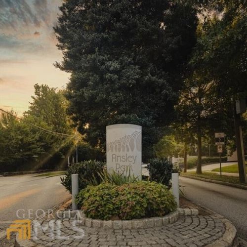 165 Avery Dr, Atlanta GA  30309-2700 exterior