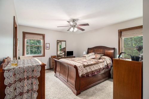 1811 Starr View Ln, Middlevle MI  49333-8066 exterior