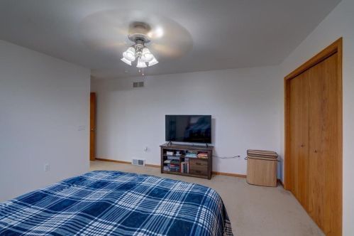 6902 Littlemore Dr, Madison WI  53718-3332 exterior