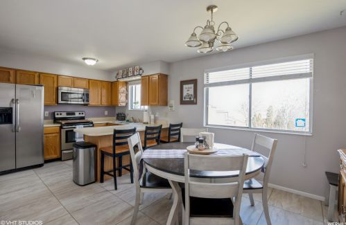 6499 Lotus Way, Taylorsville UT 84081-4307 exterior