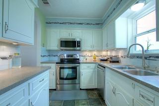 4007 Breakwood Dr, Houston TX  77025-4004 exterior