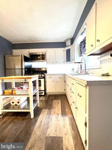 610 Latona Ave, Trenton NJ 08618 exterior