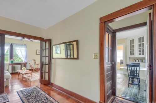 64 Prospect Ave, Valhalla NY 10595-1925 exterior