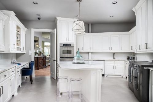 7849 Escala Dr, Austin TX 78735-1543 exterior