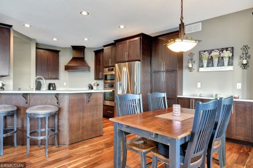 8697 Collin Way, South Saint Paul MN 55076-5330 exterior