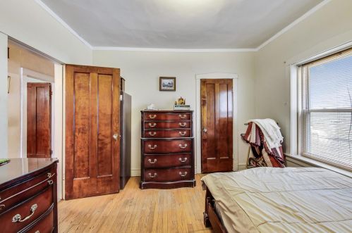 3256 Wilson Ave, Chicago IL 60640-5211 exterior