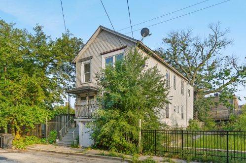 1915 Ferdinand St, Chicago, IL 60622-6229