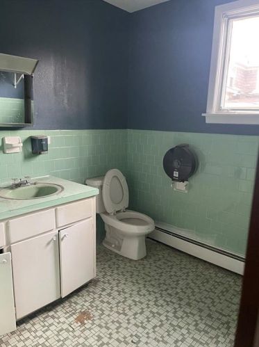 58 Hamlet Ave, Woonsocket RI  02895-4423 exterior