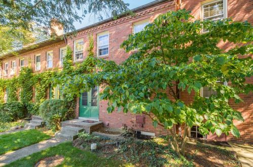 604 Olympia Rd, Pittsburgh PA  15211-1312 exterior