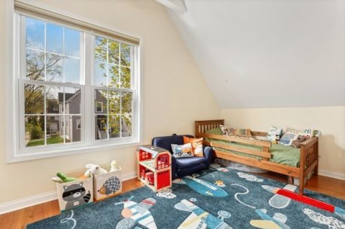 3232 Belle Plaine Ave, Chicago IL 60618-2338 exterior