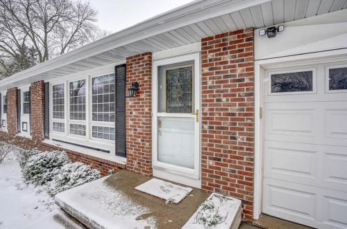 3210 Portage Rd, Madison, WI 53704-2709