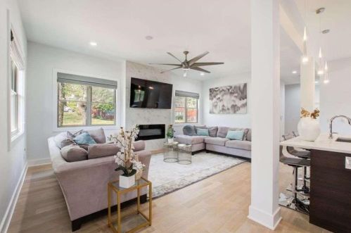 210 Mathewson Pl, Atlanta GA  30314-2629 exterior