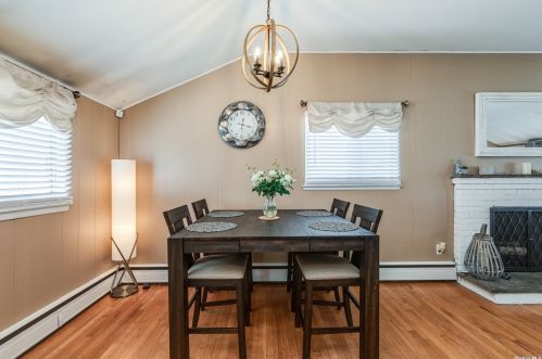 36 Murdock St, Huntington Station NY  11746-4347 exterior