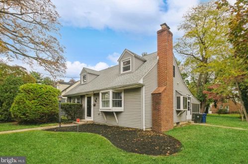 16 Morgan Ave, Riverton, NJ 08077-1129