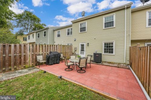 6386 Patience Ct, Alexandria VA 22315-3426 exterior