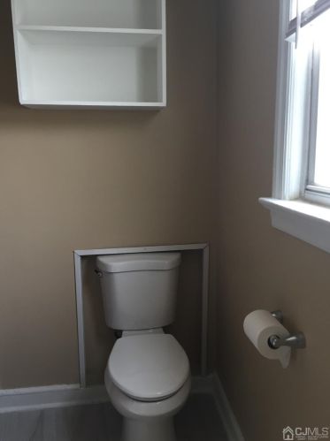 2 6th St, New Brunswick NJ 08901-3316 exterior