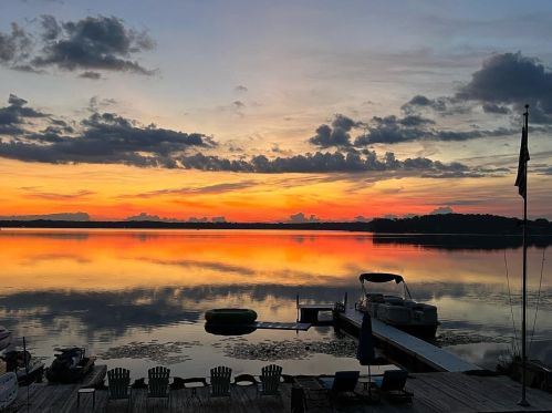 10459 Woodlawn Dr, Kalamazoo MI 49002-7226 exterior