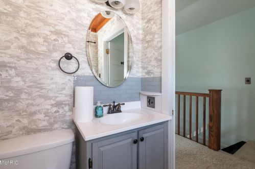 1104 Hoffman St, Three Rivers MI 49093-1017 exterior