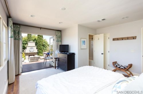 4880 Alder Dr, San Diego CA 92116-2304 exterior