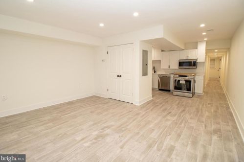 1452 Fairmont St, Washington DC  20009-6982 exterior