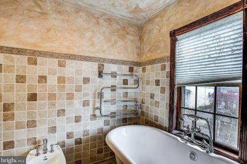 17 Chestnut St, Princeton NJ 08542-3806 exterior