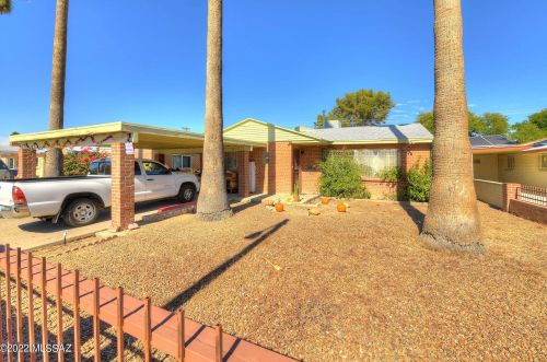 2425 19th St, Tucson, AZ 85719-7018