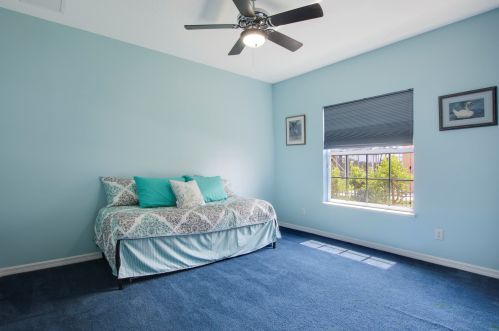 2718 Eagle Dr, Fort Pierce FL 34984-8913 exterior