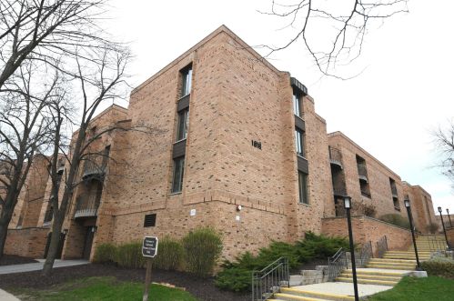 1818 Shorewood Blvd, Milwaukee WI 53211-2536 exterior