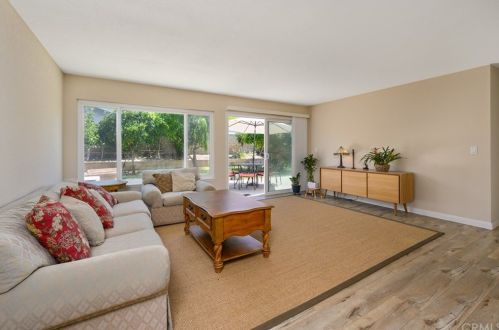 2221 Coco Palm Dr, Tustin, CA 92780-7116