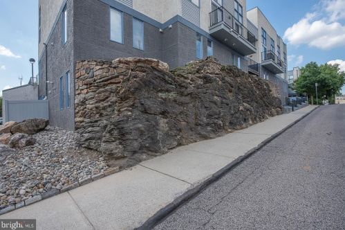 182 Gay St, Philadelphia PA 19128-4800 exterior