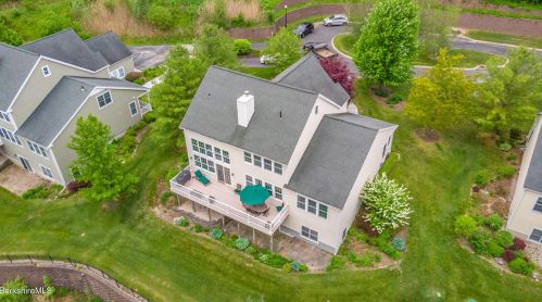 47 Fairwynds Dr, Lenox MA 01240-2729 exterior