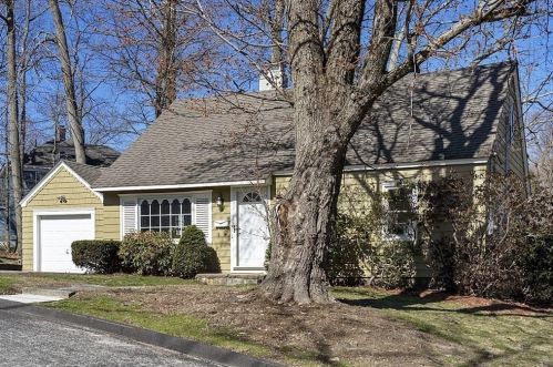 14 Meadow Ln, Worcester MA  01602-1604 exterior