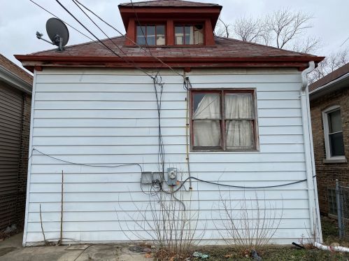 8811 Elizabeth St, Chicago, IL 60620-3448