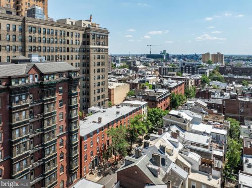 310 16th St, Philadelphia PA  19102-4907 exterior