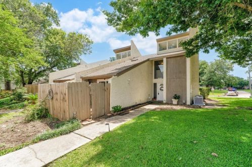 12243 Glenview Dr, Montgomery TX  77356-7909 exterior