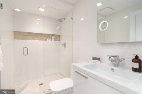 1604 13th St, Washington DC 20009-4303 exterior