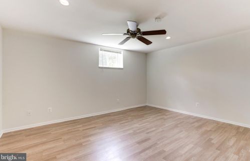 4706 Creek Shore Dr, Rockville MD  20852-2407 exterior