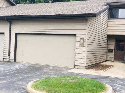 9035 70th St, Milwaukee, WI 53223-2113